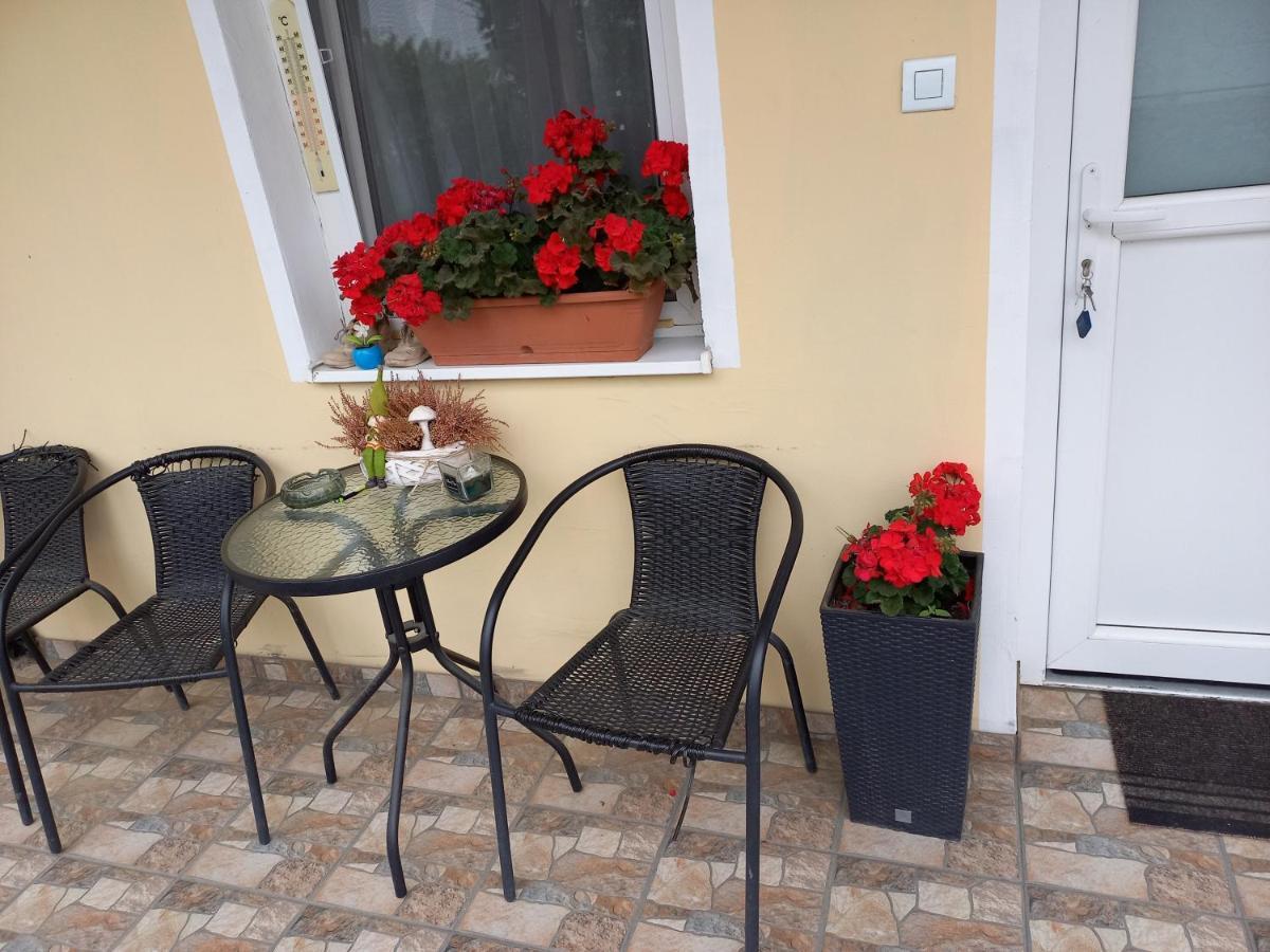 Oazis Apartman Sárospatak Екстериор снимка