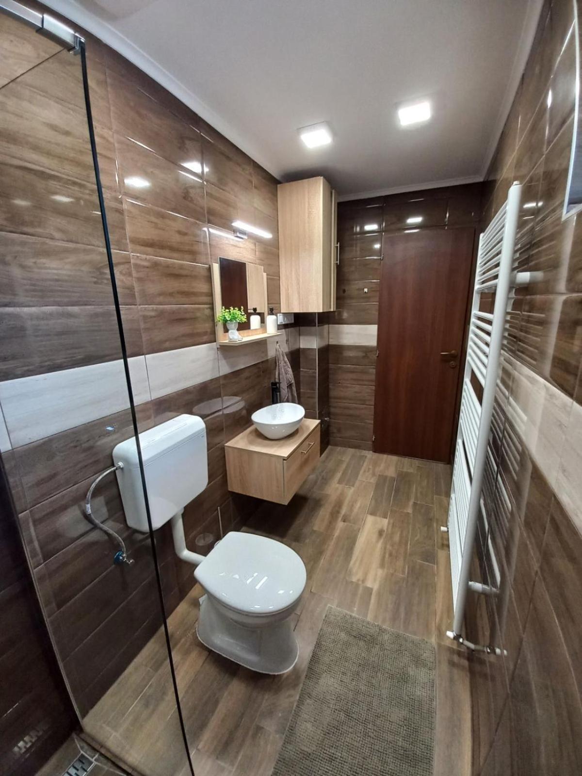 Oazis Apartman Sárospatak Екстериор снимка