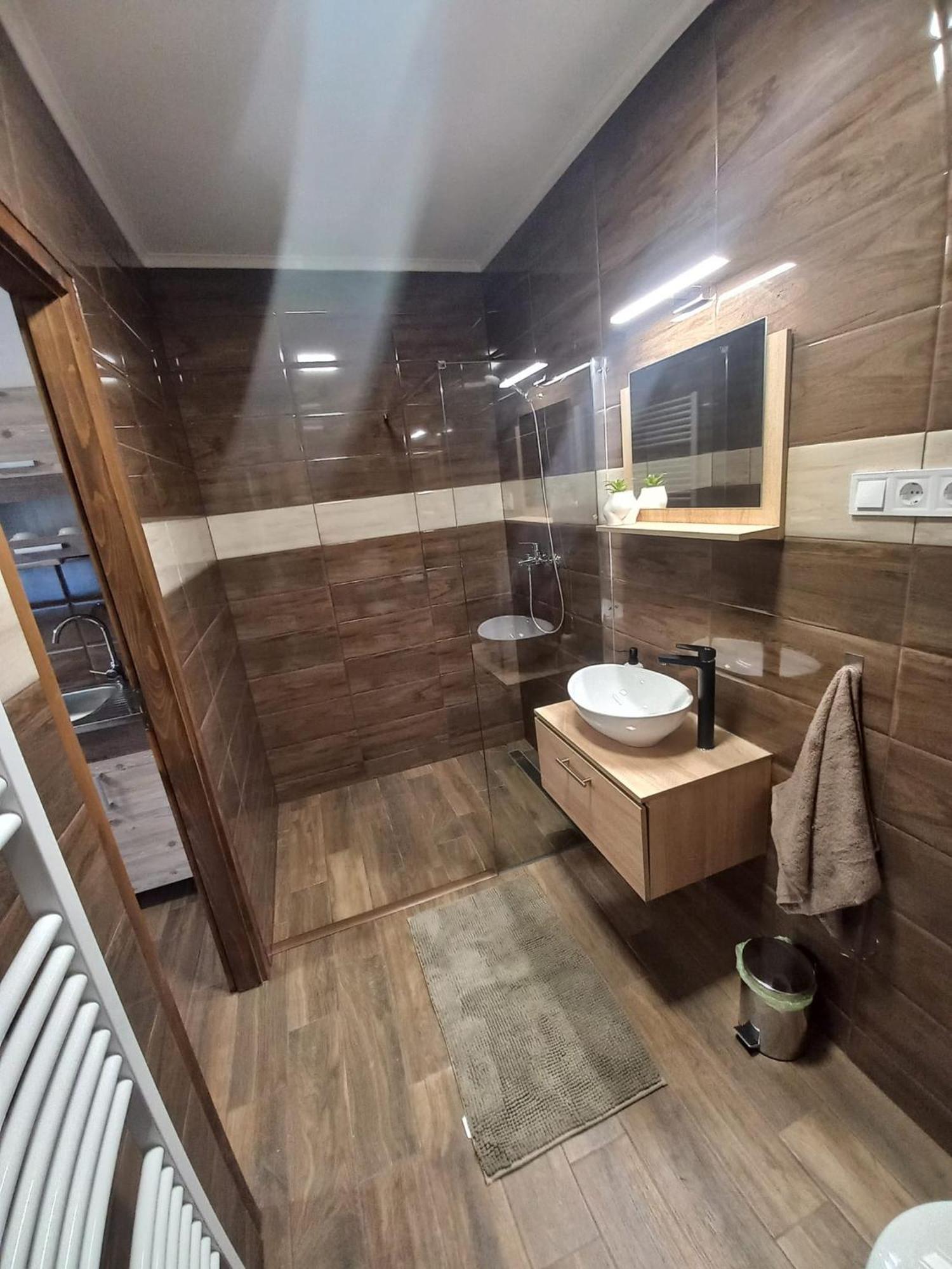 Oazis Apartman Sárospatak Екстериор снимка